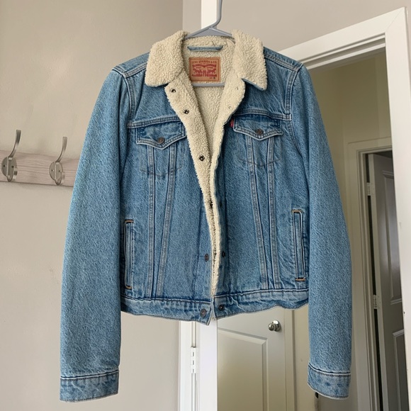 Levi’s Original Sherpa Trucker Jacket Size Medium - Picture 1 of 9